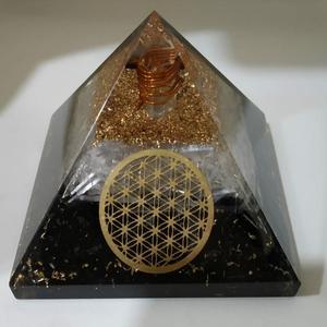 เซเลไนต์ทัวร์มาลีนผลึกธรรมชาติสีดำพีระมิดอัญมณี - Product Image 1