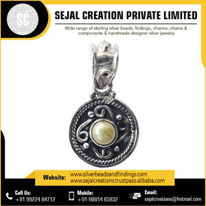 Colgantes Unisex de Piedra Roja Oscura en Plata de Ley 925 con Diseño de Corazón y Cruz Estilo Hip Hop, Compra al por Mayor - Product Image 4