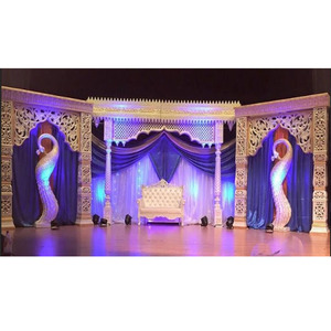 Decoración de escenario de fibra con tema de boda Srilankan moderna, escenario de recepción de Evento de Boda Judía elegante con estilo elegante de escenario de Bollywood - Product Image 1
