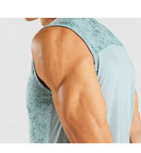 เสื้อกล้ามโพลีเอสเตอร์น้ำหนักเบาทรงสลิมฟิตสำหรับใส่ไปยิมและเพาะกายของผู้ชายขายส่ง - Product Image 6