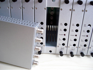 Digicast DMB-6000 <span class=keywords><strong>16</strong></span> trong <span class=keywords><strong>1</strong></span> nhanh nhẹn cố định RF <span class=keywords><strong>modulator</strong></span> <span class=keywords><strong>CATV</strong></span> Analog PAL NTSC <span class=keywords><strong>modulator</strong></span> - Product Image 3