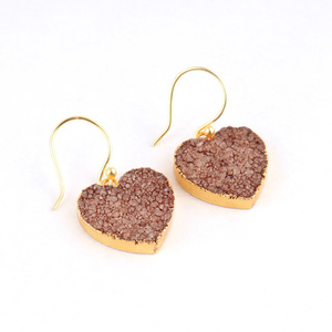 Pendientes colgantes en forma de corazón de azúcar marrón natural, joyería de oro galvanizada hecha a mano, venta al por mayor - Product Image 3