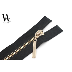 Fermeture éclair droite en laiton doré clair, produit de haute qualité, fermeture droite en métal personnalisé avec Logo d'extraction personnalisé, 100 pièces - Product Image 1