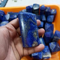 Cristal naturel vente en gros Agate Lapis Lazuli Point naturel forme libre Super qualité quantité en vrac