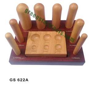 Ensemble de 9 blocs de tapotement en bois avec support GS 622A Outils pour la fabrication de bijoux - Product Image 1