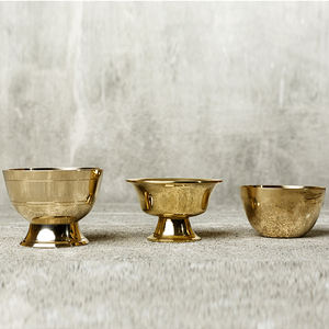 Bol en laiton martelé à la main, un bol spécial pour décorer et à usage religieux - Product Image 3