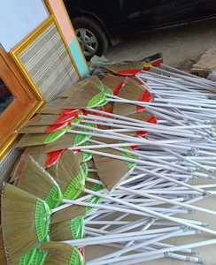 Balai à balayer le sol en fibre de palme, fabriqué en Indonésie, en rotin de bambou, petit, écologique, court et long, vente chaude - Product Image 4