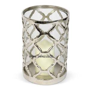 Modern Luxury Silver Metal Candle Holder Designer Metal Decor Candle Holder Handmade Shiny Polished Attractive Look Unique Style - Product Image 1