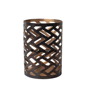 Photophore en métal Ensemble de trois bougeoirs décoratifs faits à la main Différentes tailles Designer Fancy Metal Votive Holder - Product Image 5