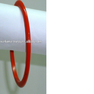 Bracelet en résine rouge pour femme - Product Image 1