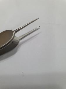 Pinzas de tejido Adson mini premium manuales de acero inoxidable 410 de 4 pulgadas - Product Image 3