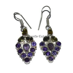 Boucles d'oreilles classiques pour femmes avec breloques en agate et cristaux assortis, bijoux de mode pour fiançailles, anniversaire et soirée - Product Image 1