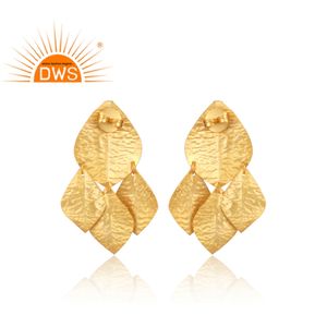 มือตอกทองเหลืองชุบทองคำสั่งต่างหูมุกสีขาวอัญมณีแฟชั่นผู้ผลิตเครื่องประดับ - Product Image 3