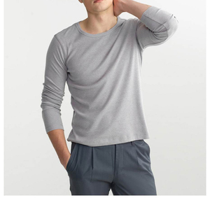 T-shirt surdimensionné avec logo personnalisé en gros T-shirt 100% coton sérigraphie pour hommes 230 GSM T-shirt doux et confortable - Product Image 1