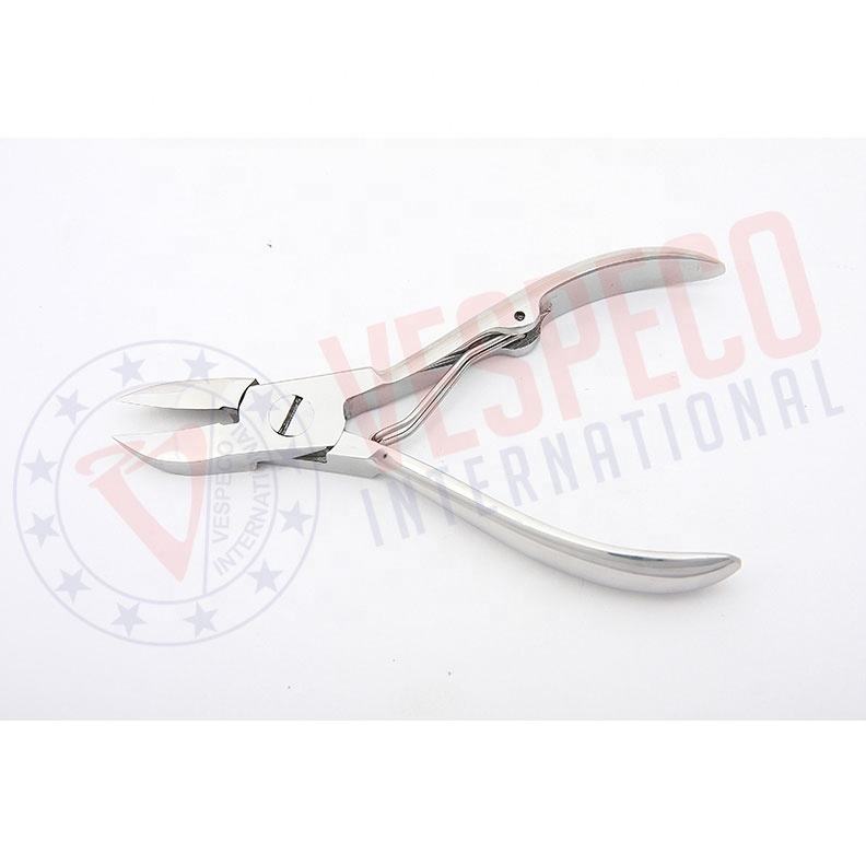 Finition polonaise ou mate selon les exigences du client.