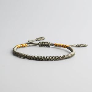 สร้อยข้อมือมิตรภาพแบบถักทันสมัย - Product Image 1