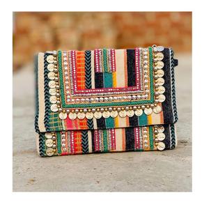 Bolso de Mano Tipo Clutch Hecho a Mano para Mujer, Última Moda con Decoración de Monedas Metálicas Ecológicas, Precio Razonable, Nueva Llegada - Product Image 1