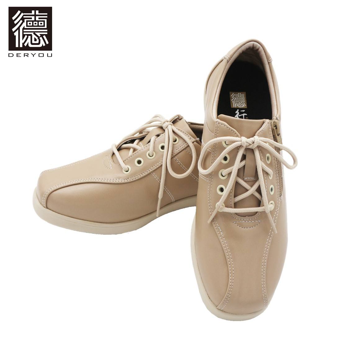 ลูกไม้รองเท้าสีเบจ