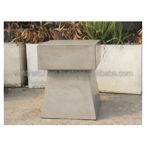 Vente en gros Tabouret carré en béton de haute qualité au design moderne et durable pour l'extérieur - Product Image 1