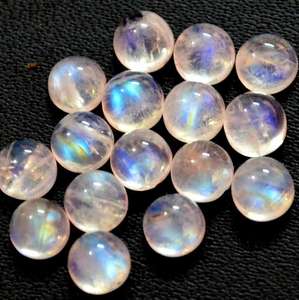 Pierre de lune multi-feu naturelle de qualité incroyable Cabochon de pierre précieuse polie en forme de rond uni pour la fabrication de bijoux - Product Image 1