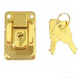 Fabbriche cinesi più vendute in legno oro portagioie morsetto regalo scatola serratura scatola serratura serratura a chiave