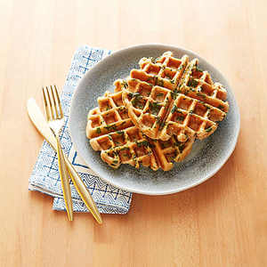 Elegante juego de cubiertos de acero inoxidable con diseño grabado perfecto para cubiertos de mesa y accesorios de boda - Product Image 4