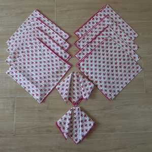 Serviettes en tissu imprimé à la main de luxe, bordure brodée, festonnée, lavable, réutilisable, accessoires de linge de table - Product Image 1