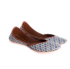 Shoes <b>Khussa</b> Juti Jutti Mojari Punjabi Indian Women Embroidery Ladies Juties Pakistani <b>Khussa</b> Shoes - Product Image 4