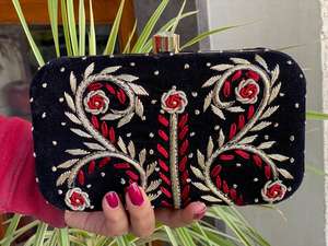 Ensemble Jutti avec pochette en cuir pour femmes, combiné élégant, de style indien, en cuir lourd, nouveauté - Product Image 5