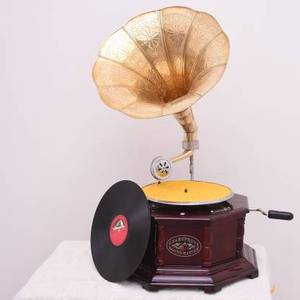 Corne en laiton de style moderne de haute qualité et lecteur de gramophone en bois pour un usage domestique - Product Image 4