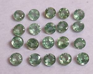 Kyanite de menthe verte Rare naturelle ronde de 4 mm à 6 mm facettes de bonne qualité Kyanite de menthe verte Rare - Product Image 2