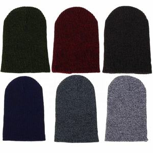 Chapeaux d'hiver personnalisés Bonnet en tricot avec motif camouflage Logo personnalisé et utilisation en plage - Product Image 3