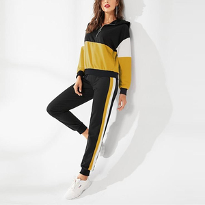 Conjunto deportivo de mujer con franjas laterales con logotipo personalizado OEM, chándal de mujer, traje de jogging de forro polar, pantalones de jogging, conjunto deportivo. - Product Image 3