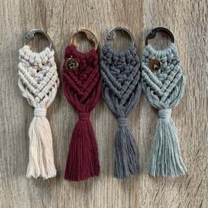 Llavero de Macramé Moderno - Product Image 1