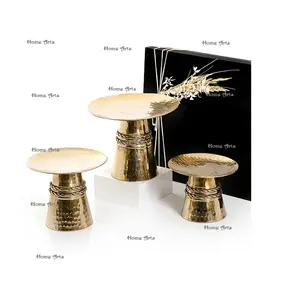Admirable Design Pure Brass Hammered Cake Stand Finest Quality Round Gold Color Dessert Stand For Hot Selling