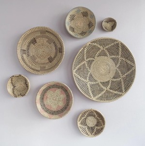 Wholesale Vintage Handicrafts Seagrass Woven Wall <b>basket</b> Decor <b>Wicker</b> Rattan Wall art Hanging <b>baskets</b> decoration Home Living Roo - Product Image 1