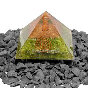 ปิรามิดหินเพอริโดต์พร้อมจุดคริสตัลสำหรับการฉายรังสีรักษาแบบกำหนดเอง - Product Image 1