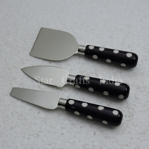 Ensemble de couteaux de cuisine 3 pièces en gros avec lame en acier inoxydable et manche en résine pour outil de coupe de fromage Design unique Ensemble de vente à chaud - Product Image 2
