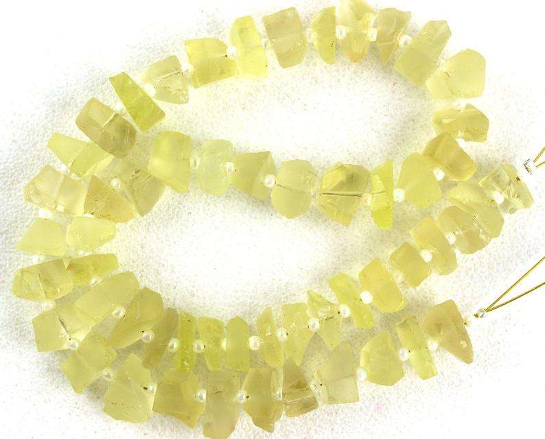 สีเหลือง