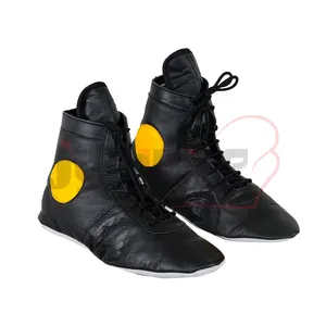 शक्ति के साथ कुश्ती जूते असली लेदर पीवीसी एकमात्र और फीता समापन प्रशिक्षण मुक्केबाजी कुश्ती तायक्वोंडो जूते