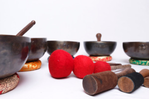 Cuenco de Canto de luna llena de diseño moderno hecho a mano, estatua religiosa, sonido curativo, meditación para fines espirituales - Product Image 6