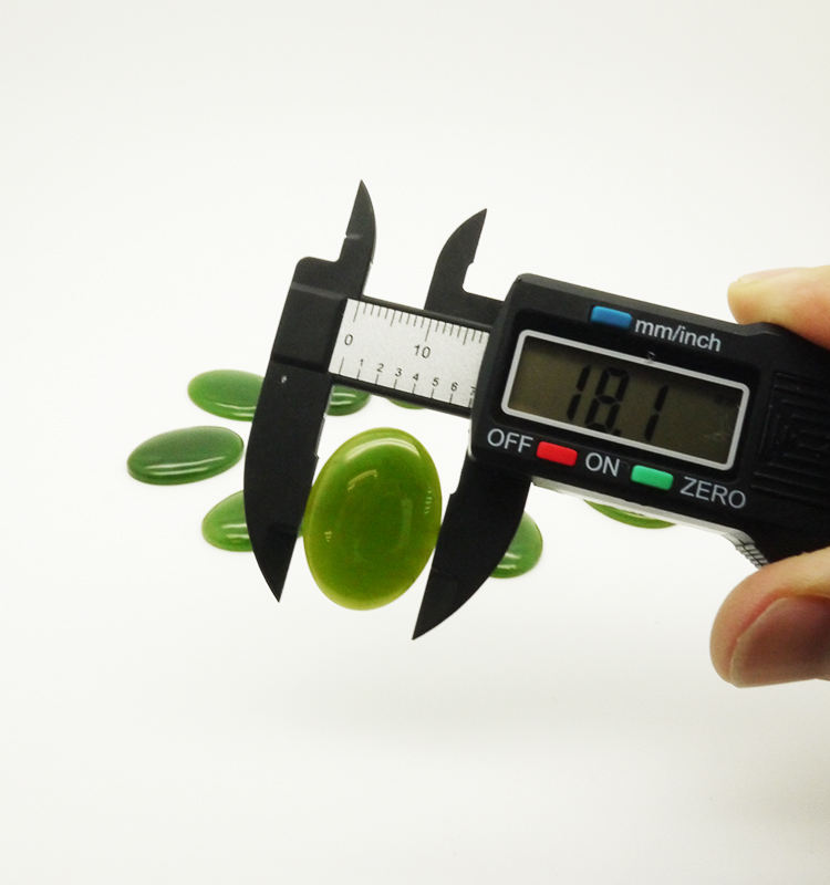 สีเขียว