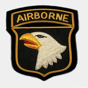 Badges brodés à coudre pour blazer avec fils de bullion, design 3D, sans nickel, service OEM - Product Image 4