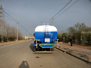 China Top Brand Sinotruck Howo <b>Watering</b> <b>Cart</b> 6x4 Street Water Spray Truck - Product Image 4