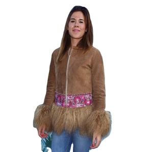 Veste en cuir de fourrure pour femmes en daim marron de créateur élégant ethnique Boho manteau long vestes d'hiver pour filles - Product Image 2