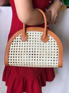 Bolso de Mimbre de Ratán con Cuero Vacuno Genuino Marrón Claro con Cierre de Cremallera - Product Image 6