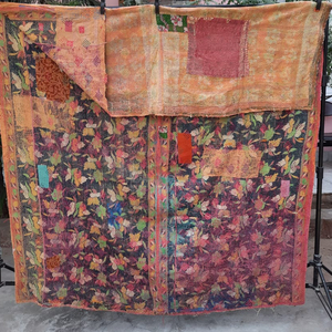 ผ้าคลุมไหล่สไตล์วินเทจแบบขายส่ง ลายปักมือหลายชั้นด้วยผ้าส่าหรี ดีไซน์งานปักดูร์รี ของตกแต่งบ้านและงานออกแบบเสื้อผ้า - Product Image 3