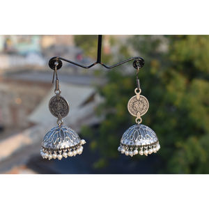 Boucles d'oreilles jhumka ghungro en laiton, aspect argent, style indien, dernière mode 2025, pour femmes et filles - Product Image 4