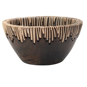 Bol de service en maille de rotin de conception antique élégante couleur noire parfait pour les mariages et la cuisine plat de collection en rotin élégant - Product Image 1