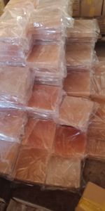 โคมไฟเกลือหิมาลัยดีไซน์รูปต้นไม้โลหะพร้อมเกลือแกะสลักสไตล์ดอกไม้งานฝีมือเทคนิคการตกแต่งด้วยเกลือ - Product Image 6